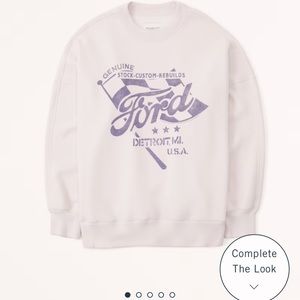 Abercrombie Oversized Boyfriend Sunday Crew